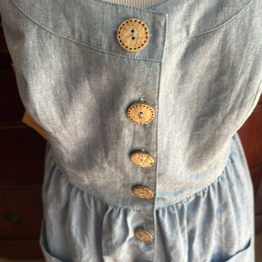 Light Blue Button-Front Sundress with Pockets - Picture 3 of 10